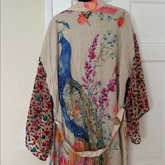 PEACOCK KIMONO - Picture 3 of 16